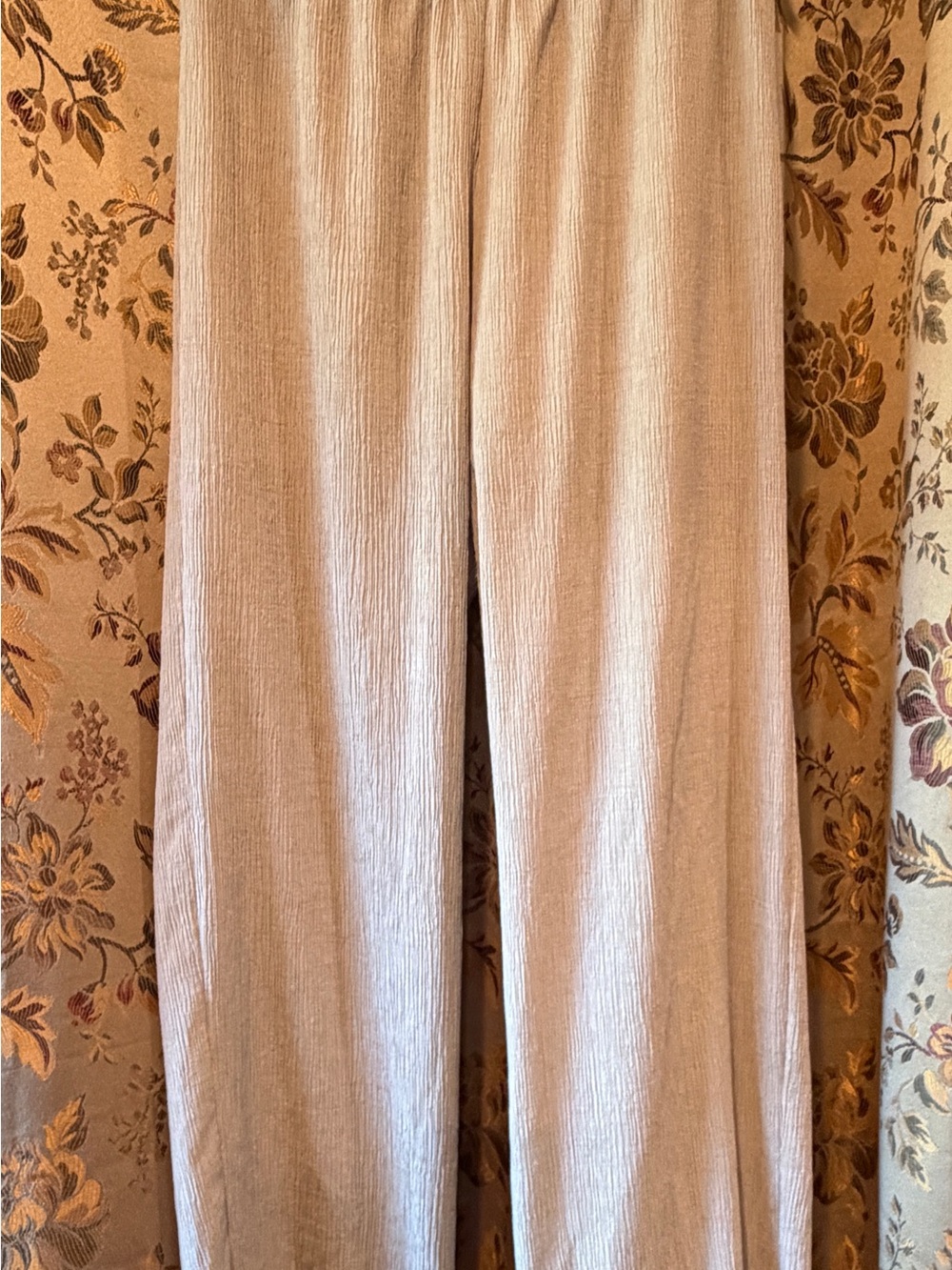 Travel Smith Women's Large Wide Leg Crepe Travel Pants in Light Beige